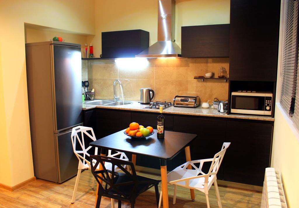 Yango Apartment Tbilisi Bagian luar foto
